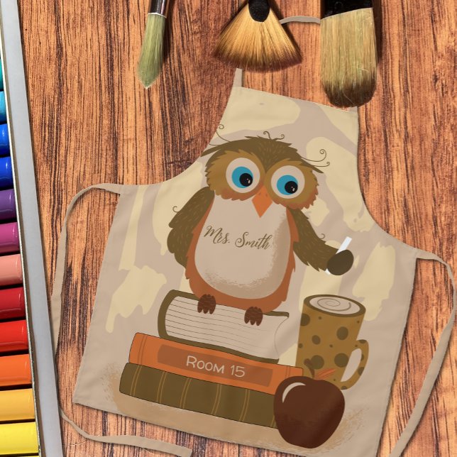 Tablier Chouette Brown sur les livres Professeur d'aire pe (Brown owl personalized teacher apron .)