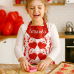 Tablier Cœur Rouge Mignon Saint-Valentin Personnalisé<br><div class="desc">Ce tablier rouge et blanc présente un design de cœur rouge mignon. Personnalisez le tablier avec un nom ou un autre texte pour le rendre encore plus spécial. Parfait pour les enfants et les adultes, ce tablier est un cadeau attentionné pour les jeunes filles qui aiment faire des cookies de...</div>