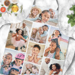 Tablier Collage photo Simple et élégant<br><div class="desc">Ce tablier personnalisé est doté d'un simple collage de 8 photos, ce qui en fait un cadeau utile et pratique pour toute occasion. Le collage couvre le tablier avec vos photos préférées, que ce soit des souvenirs de famille, des photos de vacances, des animaux de compagnie ou des moments de...</div>
