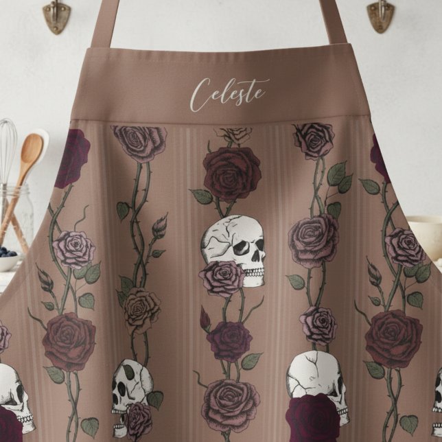 Tablier Crânes Floraux Brun Foncé Gothique (Elegant Brown Dark Tan Gothic Aprons for Her Birthday. Skulls Roses on Gradient Stripes Pattern)