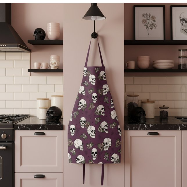 Tablier Crânes gothiques Maroon et Floral Rose (Gothic Chic Skulls & Roses Apron For Her. Maroon Purple Halloween Floral Skull Pattern for Baking)