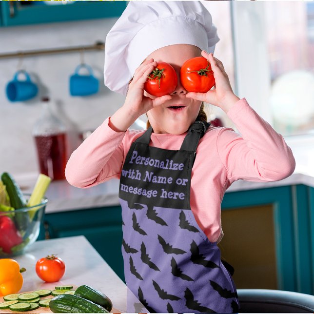 Tablier Crazy Candy Corn Effrayant Noir Chat Halloween (The kiddos can whip up some fun Halloween treats wearing this personalized purple haze bat apron!)