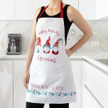 Tablier Cuisine avec mes Gnomies Moderne Funny Holiday Nor<br><div class="desc">"Je cuisine avec mes gnomes." Voici une façon merveilleuse d’ajouter à l’amusement de votre cuisine de vacances. Ajoutez un éclat supplémentaire à vos aventures culinaires de vacances chaque fois que vous portez ce tablier de Noël adorable, capricieux, drôle, simple, moderne, personnalisé. Trois gnomes scandinaves, mignons, drôles et fantaisistes en rouge,...</div>