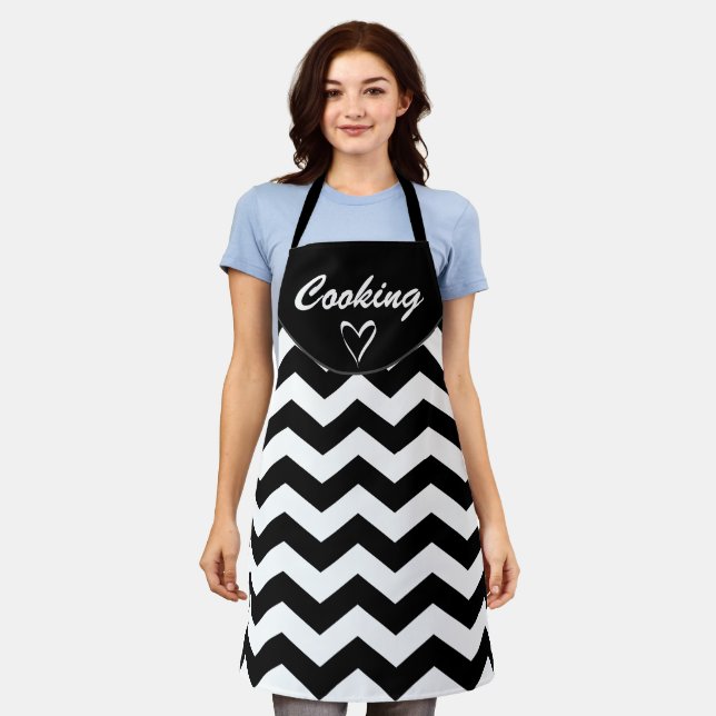 Tablier Cuisine personnalisée noir et blanc Zigzag Chevron (Porté)