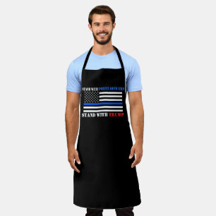 Tablier Donald Trump 2024 aux côtés des policiers