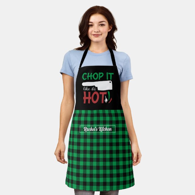 Tablier Drôle Cuisine Chef Chop It Black Green Plaid (Porté)