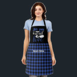 Tablier Drôle Pain de cuisson Noir Bleu Plaid Motif<br><div class="desc">Tablier drôle et cool pour rendre la cuisine plus amusante. Cadeau personnalisé pour la famille et les amis qui aiment la cuisine, la cuisson et essayer une nouvelle recette dans la cuisine. Customisez le libellé qui convient à votre occasion. Vous pouvez utiliser l'outil de conception pour modifier davantage le type...</div>
