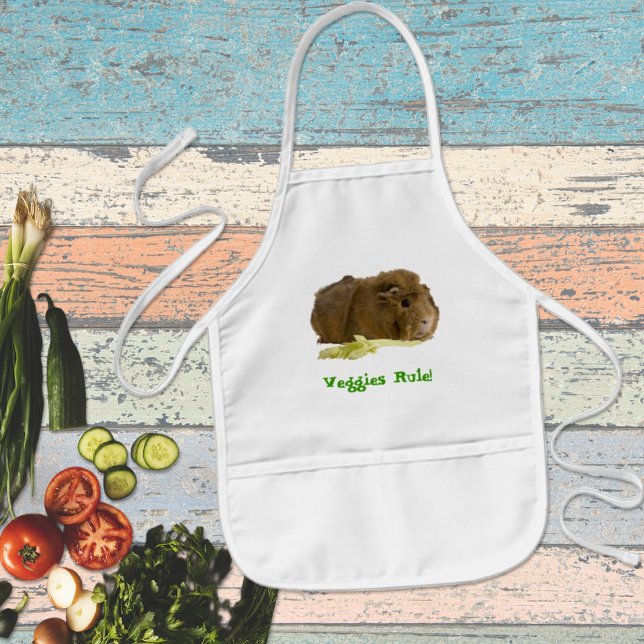 Tablier Enfant Adorable Guinée Cochon Mange Céleri Photographie (Cute guinea pig kids apron as a fun gift idea is available in three fabric colors. )