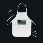 Tablier Enfant Thin Green Line Military and Vétérans American Fla<br><div class="desc">The Thin Green Line represents and active service members of all branches of the US Military. The 50 stars on the flag represent the 50 states and the citizens within them. Running between them, is a Thin Green Line whts our nation and the citizens from any and threats. - This...</div>