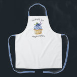 Tablier Fabriqué Avec Amour Cupcake Bakery Chef Apron<br><div class="desc">Un mignon cupcake aux bleuets sur le dessus,  et les mots "fait avec amour" décorent ce tablier de cuisson. Personnalisez-le avec votre nom. Conçu pour vous par Blackberry Boulevard.</div>