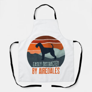 Tablier Facilement Distrait Par Les Promenades De Terrier