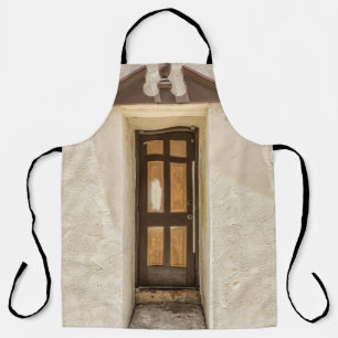 Tablier FENÊTRE EN BOIS Brown SUR MUR BLANC EN BÉTON
