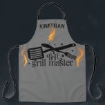 Tablier Flames BQ Le Grill Chef Cuisinier Grill<br><div class="desc">Conception de nom personnalisable pour un cadeau personnalisé pour un maître grill,  parfait pour un roi barbecue dans votre vie.</div>