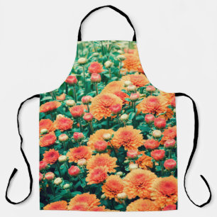 Tablier Fleurs florissantes dans un jardin automne, arrièr