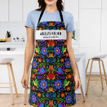 Tablier Floral Motif mexicain Abuela's Kitchen Custom<br><div class="desc">Agréable tablier avec un motif mexicain de fleurs colorées, d'oiseaux et d'ornements dressé contre un arrière - plan noir et deux lignes de texte personnalisé. Ajoutez le nom d'une personne, le nom de votre Abuela, le nom du restaurant, le nom du café ou du magasin ou supprimez le texte et...</div>