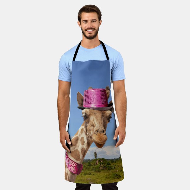 Tablier Giraffe dans un casquette rose étincelant (Porté)