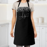 Tablier Glam Black Silver Parties scintillant Glam Nom du<br><div class="desc">Glam Black Silver Parties scintillant Élégant Monogram Apron. Personnalisez facilement ce tablier chic et branché avec une élégante parties scintillant brillante argentée sur un arrière - plan noir. Le design comprend votre monogramme manuscrit avec de jolis tourbillons et votre nom.</div>