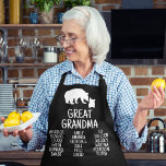 Tablier Grand Cadeau Grand-Mère Avec Grand-Mère Noms Ours<br><div class="desc">Vous cherchez un tablier personnalisé pour votre arrière grand-mère ? Ne cherchez pas plus loin que la Grande Grand Grand-Mère Apron ! Ce tablier noir rustique est parfait pour sa cuisine, et peut être customisé avec le nom de n'importe quel petit-enfant. L'ours protecteur avec un petit ours mignon est sûr...</div>