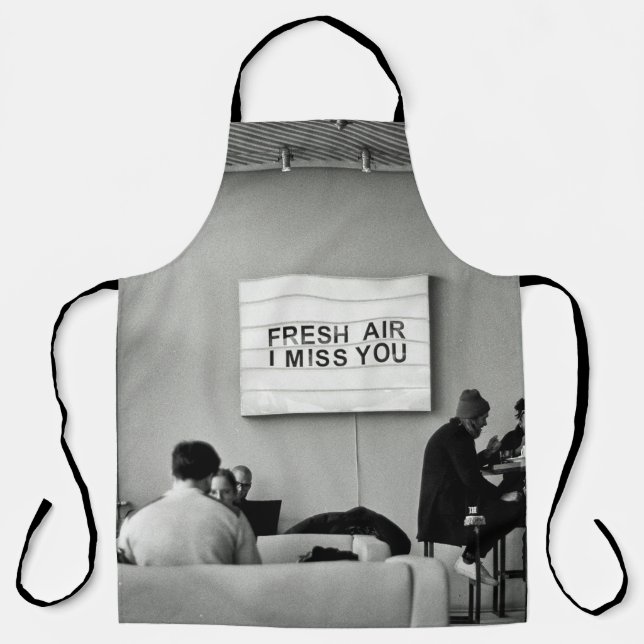 TABLIER GROUPE DE PERSONNES ASSIS EN CHAISE (Recto)