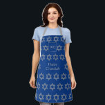 Tablier HEUREUX CHANUKAH | Étoile de David | Monogramme bl<br><div class="desc">Élégant HAPPY CHANUKAH Apron avec faux argent STAR OF DAVID motif contre un arrière - plan bleu moyen israélien. Au milieu il y a un texte CUSTOMIZABLE qui lit HAPPY CHANUKAH dans la fausse typographie argentée. En haut il y a un MONOGRAM PERSONNALISABLE, que vous pouvez remplacer par le vôtre....</div>