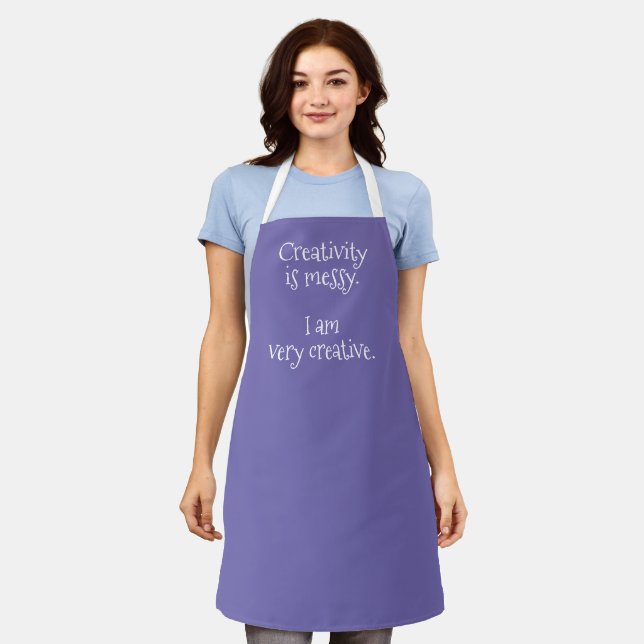 Tablier La créativité est Messine Périwinkle Purple Funny  (Porté)