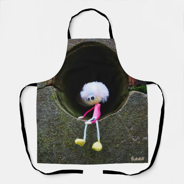 Tablier La poupée de Fubby dans un mur. (Recto)