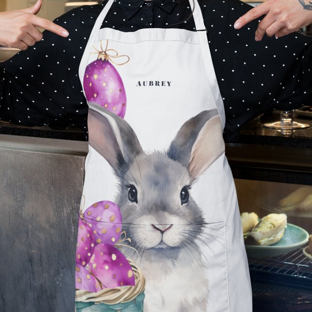 Tablier Lapin de Pâques et Cerise Oeufs de Pâques en Panie (Bunny and cerise and electric purple Easter eggs on a chef's apron for Easter crafts and cooking. )