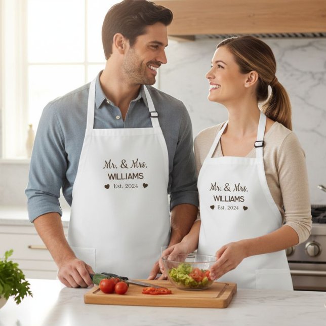 Tablier Long Mr. & Mrs. Personalized Couple Apron (Créateur téléchargé)