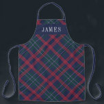 Tablier Marine Green Red Tartan Plaid Fêtes Personnalisées<br><div class="desc">Le tablier de vacances saisonnier est doté d'un classique bleu marine, vert chasseur, rouge et blanc écossais motif écossais en plaid avec un texte en monogramme serif blanc qui peut être personnalisé avec un prénom. Que vous soyez en cuisine de dîner de Noël, en train de cuisiner des biscuits de...</div>