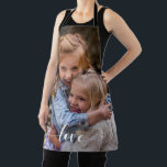 Tablier Modèle de photo personnalisé Famille Amour Script<br><div class="desc">Cette conception peut être personnalisée en choisissant l'option de personnalisation pour ajouter du texte ou apporter d'autres modifications.</div>