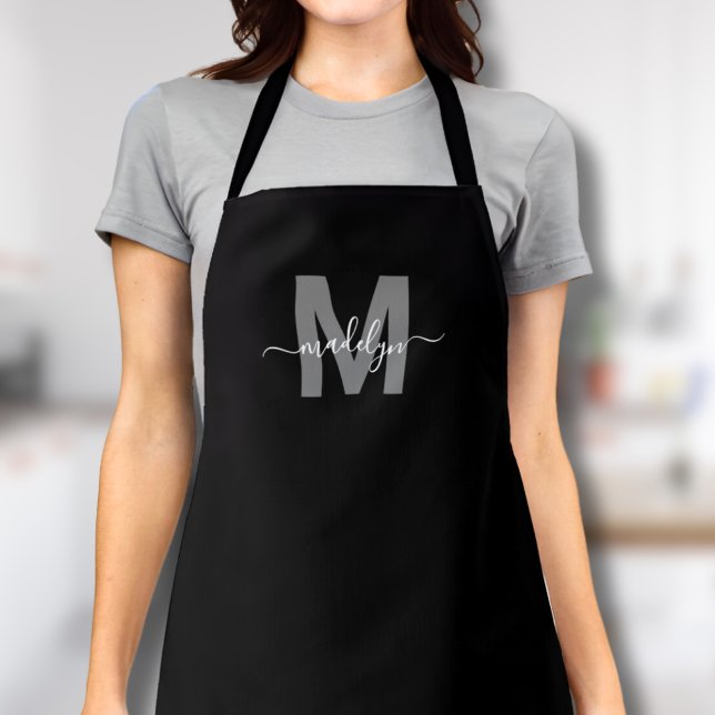 Tablier Monogramme Initial Nom Noir Blanc Moderne (Modern Black White Monogram Initial Name Apron)