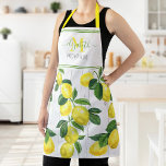 Tablier Monogramme moderne citrons aquarelle sur bois rust<br><div class="desc">Voici une façon merveilleuse d’ajouter au plaisir de la cuisson. Ajoutez un éclat supplémentaire à vos aventures culinaires chaque fois que vous portez ce magnifique tablier monogramme, chic, tendance, moderne et personnalisé. Fraîches, rustiques, citrons d'aquarelle de campagne et feuilles verts, ainsi que la typographie manuscrite verte gazon, recouvrent un pays,...</div>