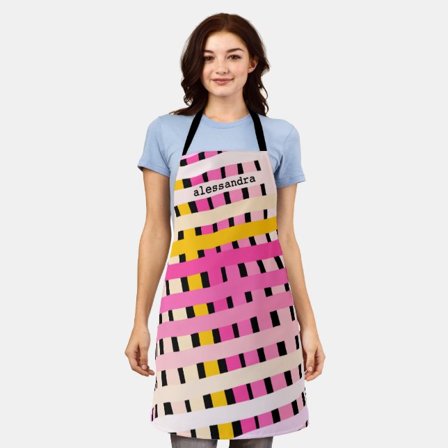 Tablier Monogramme Moderne Rose Jaune Noir Carreaux Vichy  (Porté)