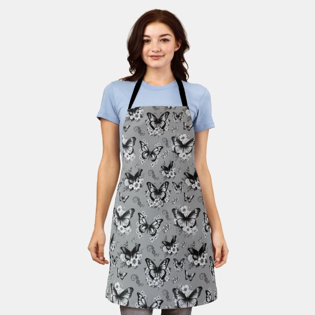 Tablier Motif Papillon Gris (Porté)