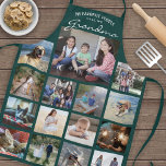 Tablier N'Importe Quel Texte Famille Photo Grille Grandma<br><div class="desc">Célébrez les joies simples de la famille et des petits-enfants avec un élégant collage photo personnalisé tablier vert et blanc. Les images et tout le texte sont simples à customiser. Citation qui dit "Mon peuple favori appelle-moi grand-mère" peut être personnalisée pour Nana, Grammy, Granny, Gigi, Maman, Maman, Tante, etc. (IMAGE...</div>