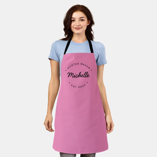 Tablier Nom personnalisé rose Année Master Baker (Porté)