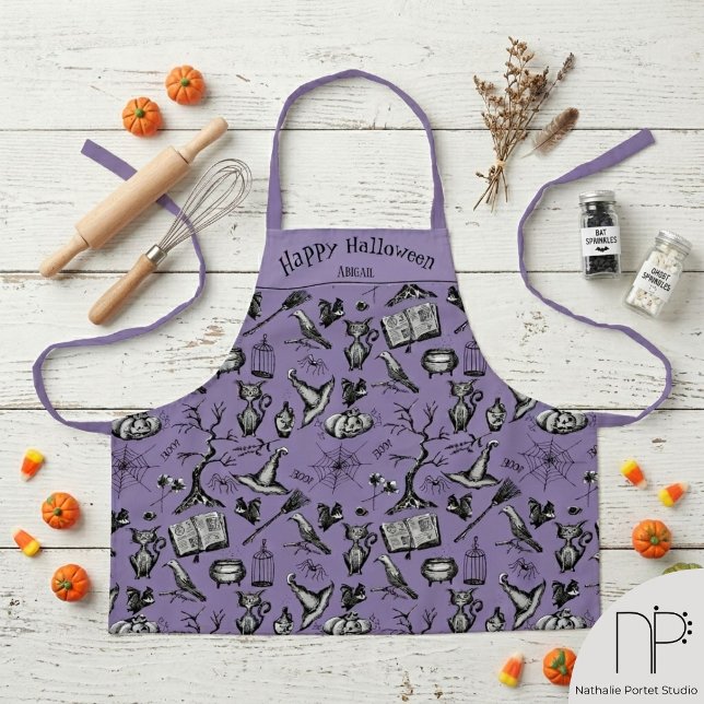 Tablier personnalisé Halloween effrayant pour enfa (Hand drawn creepy Halloween kid apron with ink art and a chic noir aesthetic)