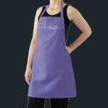 Tablier Pervenche girly nom personnalisé monogramme chic<br><div class="desc">Pervenche lilas personnalisé moderne texte de nom de script personnalisé monogramme couleur unie simple girly élégant chic pervenche lilas et texte blanc tablier de cuisine. Personnalisez-le avec un nom, une citation, une phrase ou un texte. Idéal pour les cuisiniers, les chefs, la poterie, la céramique, les travaux manuels, le travail,...</div>