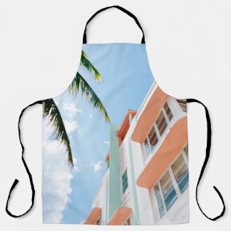 Tablier Photo en bas angle de construction en béton blanc