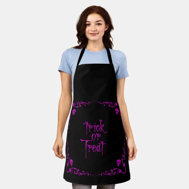 Tablier Poison Purple Trick ou Treat All-Over Print Apron (Porté)