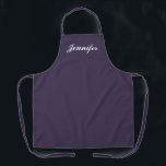 Tablier Purple Script Nom personnalisé Cuisine<br><div class="desc">Montrez votre style pendant votre cuisine avec ce script violet Nom personnalisé Kitchen Apron. Name est conçu dans un élégant script blanc centré sur devant un tablier violet solide. Idéal pour protéger les vêtements contre les taches et les déversements pendant la cuisine. Disponible en différentes couleurs. Cliquez sur l'option Personnaliser...</div>