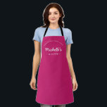 Tablier Rose foncé fait maison avec amour personnalisé Vot<br><div class="desc">Venez savourer la joie de la cuisine et de la cuisson avec notre tablier "Maison avec amour" rose foncé. Ce tablier personnalisé est le cadeau idéal pour le boulanger passionné de votre vie, alliant style et fonctionnalité d'une manière unique. Customisez ce tablier avec le nom de votre cuisinier ou boulanger...</div>