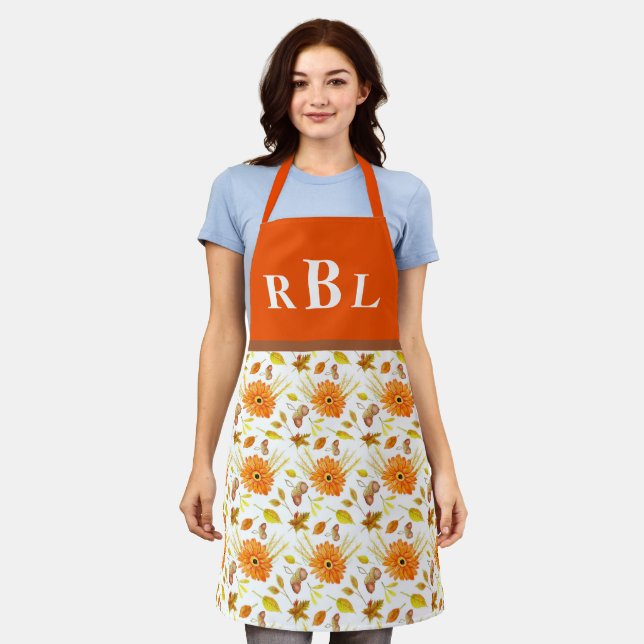 Tablier Russe récolte d'automne Orange Floral Monogramme (Porté)