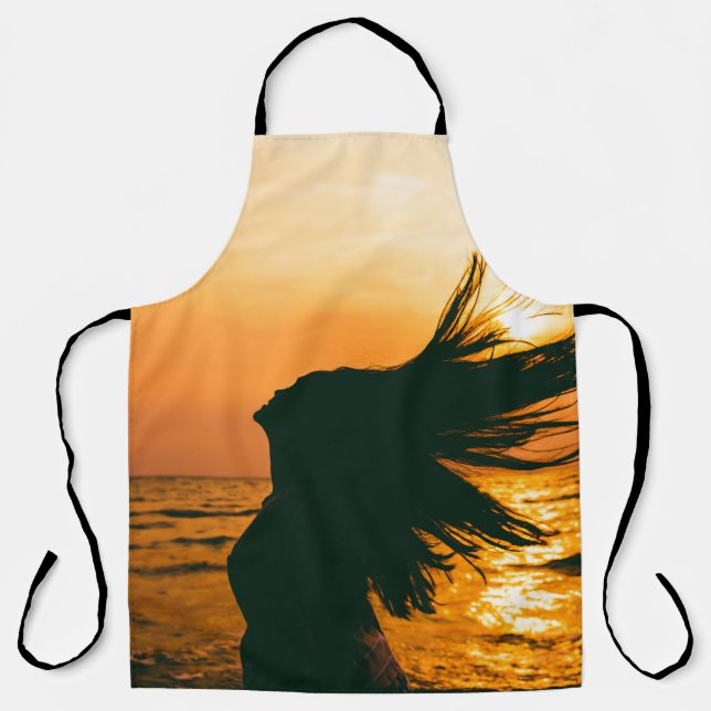 Tablier Silhouette de fille, coucher du soleil sur la mer, (Recto)