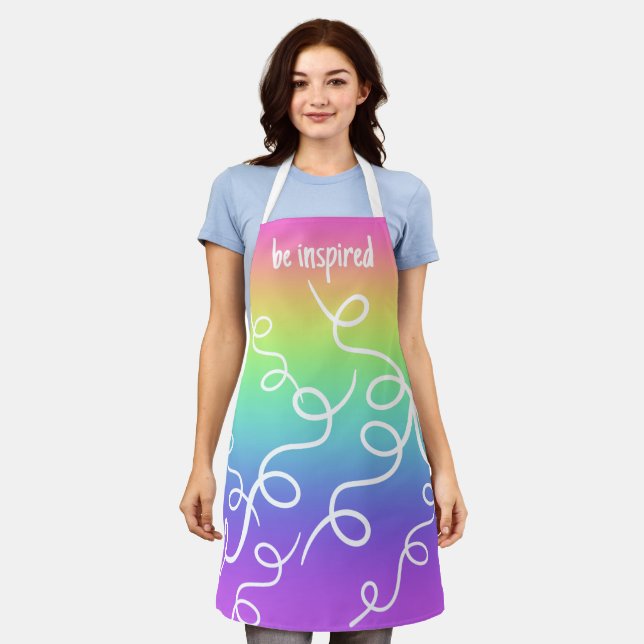 Tablier Soyez inspiré arc-en-ciel tourbillonnants Apron (Porté)