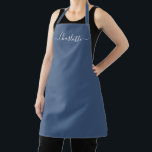 Tablier Stylo bleu personnalisé nom simple élégant<br><div class="desc">Personnalisé bleu personnalisé nom de script moderne texte monogramme couleur unie simple girly élégant chic bleu et blanc cuisine Apron. Customisez, personnalisez-le avec le nom, le devis, l'expression ou le texte. Texte de script blanc personnalisé, arrière - plan uni bleu. Idéal pour cuisiniers, chefs, poteries, céramiques, artisanat, travail, cuisine, boulangerie,...</div>