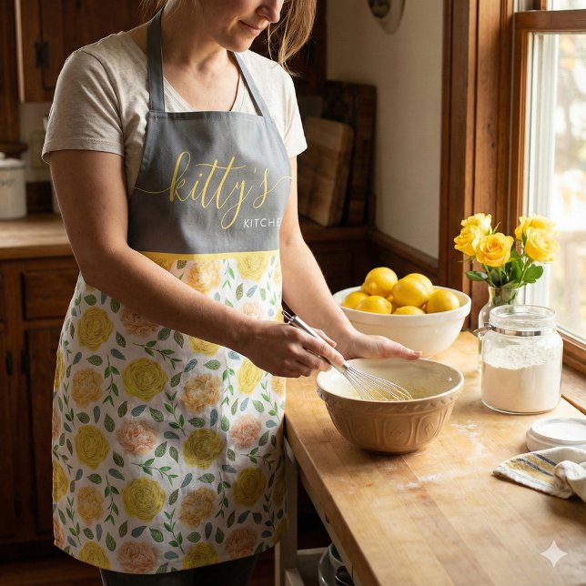 Tablier Tabard à Impression Générale Jaune et Rose Pêche (This beautiful floral personalized apron would make a great bridal shower or birthday gift! )