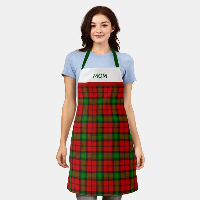 Tablier Tartan à carreaux vert et rouge rustique avec nom (Porté)