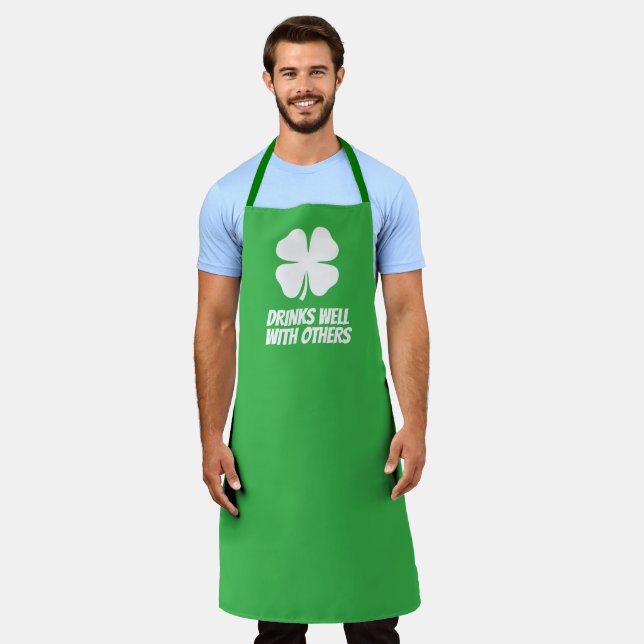 Tablier Trèfle chanceux vert St Patrick drôle journée  (Porté)
