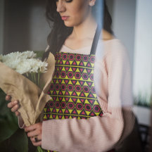 Triangles Jaune Apron Rouge